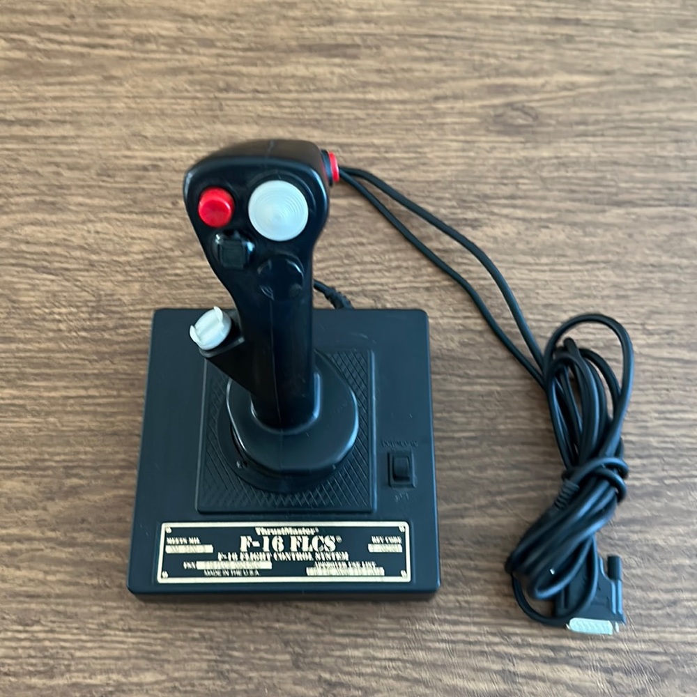 Thrustmaster F-16 FLCS